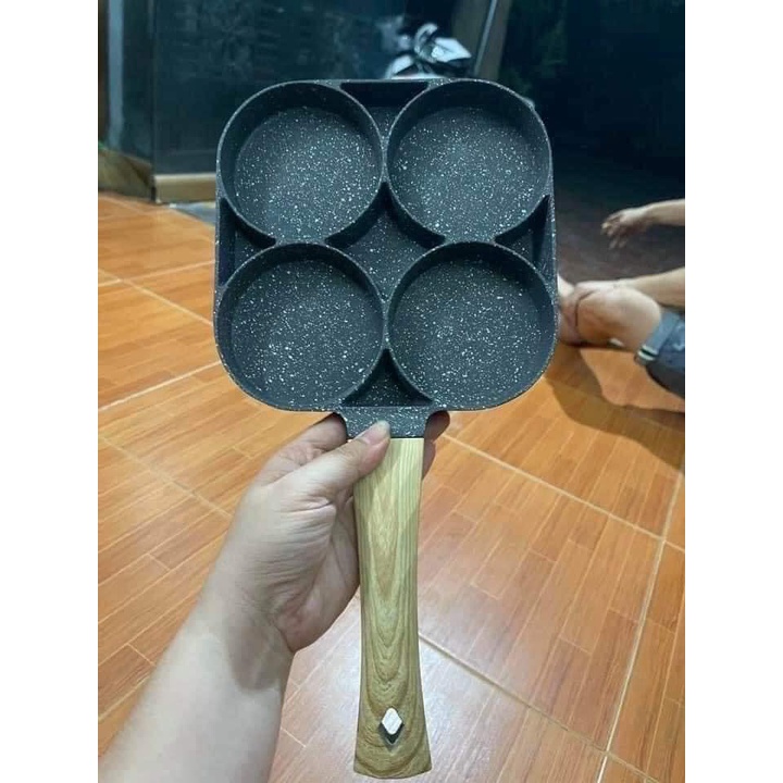 Chảo Đá Chia 4 Ngay Với Tay Cầm Cách Nhiệt Chảo Đá Chống Dính Dày Dặn