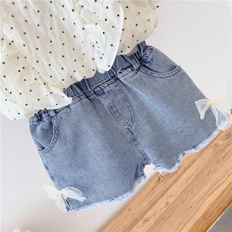 Set Đồ 2 Món Gồm Áo Cổ Lá Sen Phối Quần Short Denim Dễ Thương Cho Bé Gái 2022