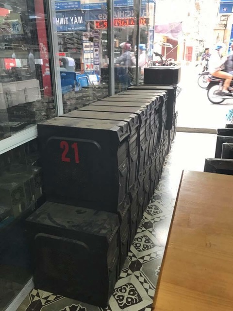 THÙNG MÁY lướt web,văn phòng ,xem phim,game nhẹ,,,,main B75,ram2g,ổ 160g...