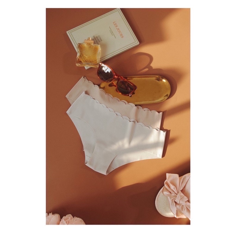 Quần lót nữ đúc su viền sóng không đường may 1033