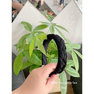 Bờm xước tóc kiểu tết tóc