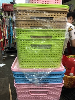 Rổ nhựa giả mây có nắp