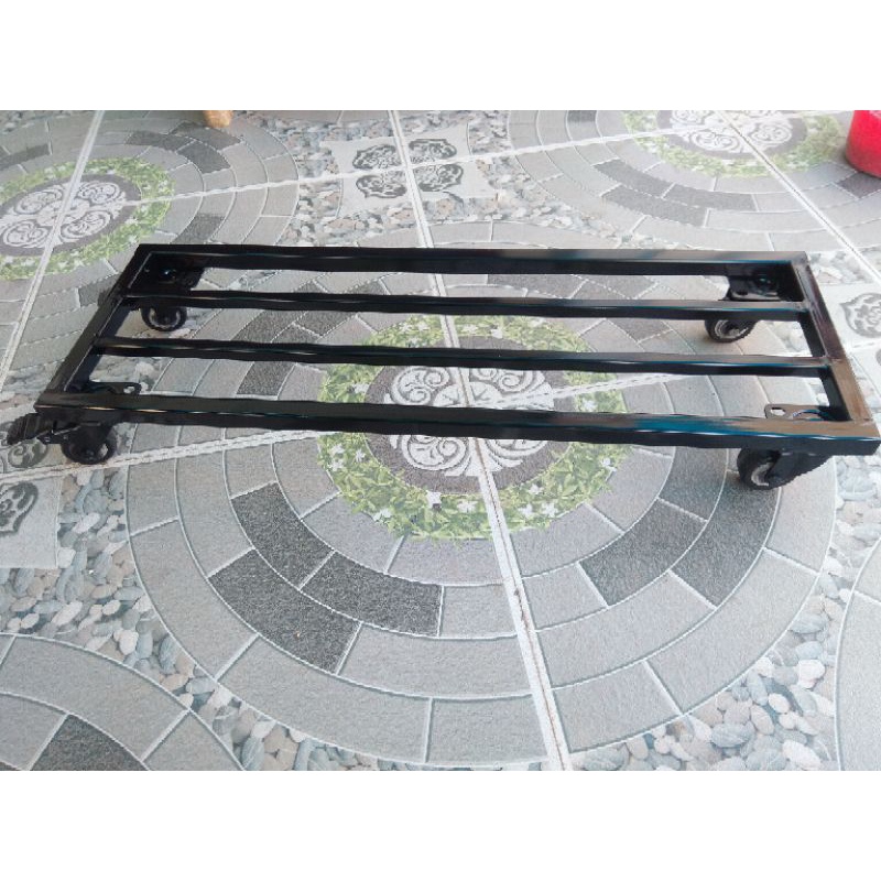 Kệ kê chậu cây-chậu đá mài-đồ dùng cao cấp, có bánh xe di chuyển xoay 360°. Bánh xịn loại đẹp- bền bỉ.hộp thép 2x2cm