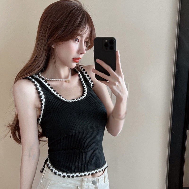 Áo Sát Nách Cổ Vuông Xẻ Tà Màu Sắc Trẻ Trung Hợp Thời Trang Phong Cách Hàn Quốc