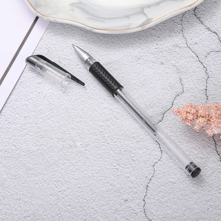 Bút nước mực đen