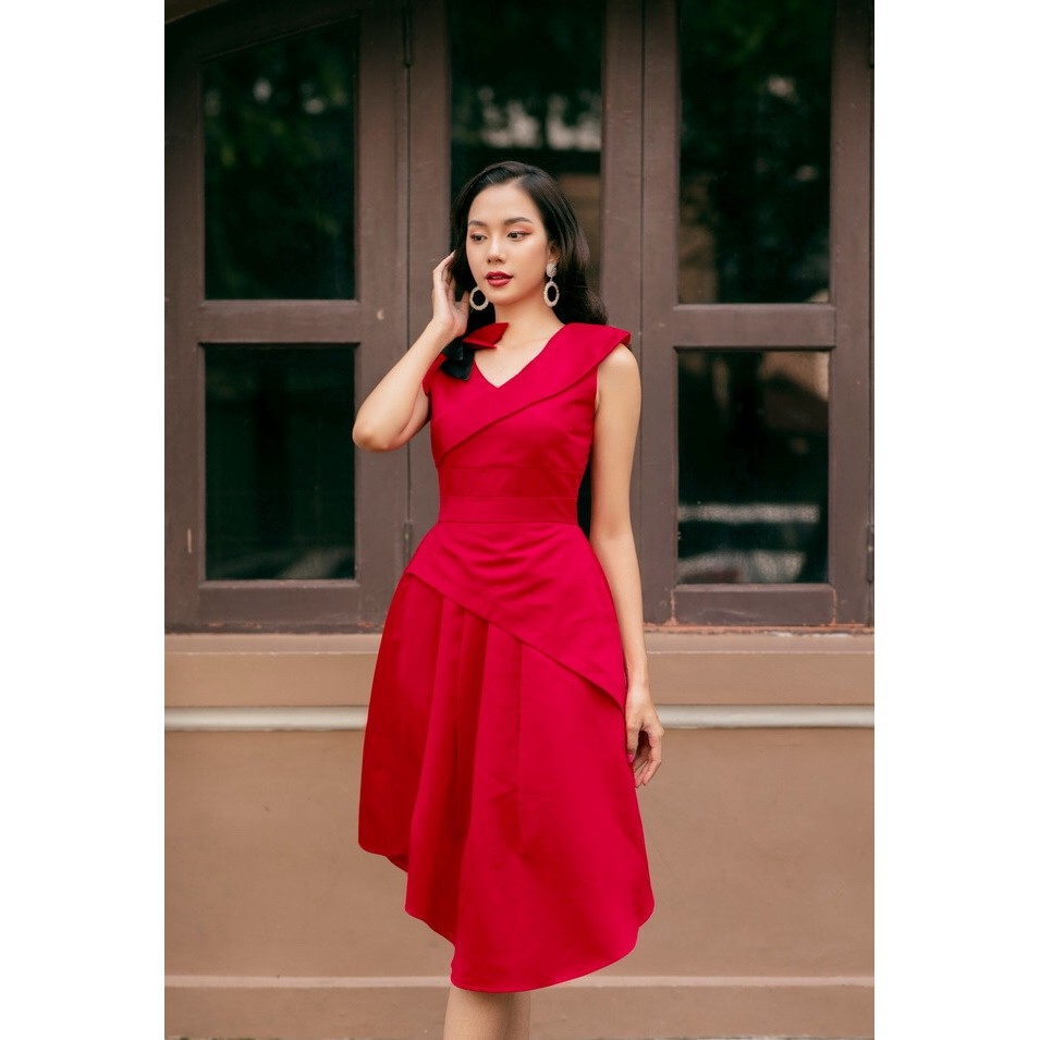 Đầm xòe dự tiệc cổ tim đính hoa thêu