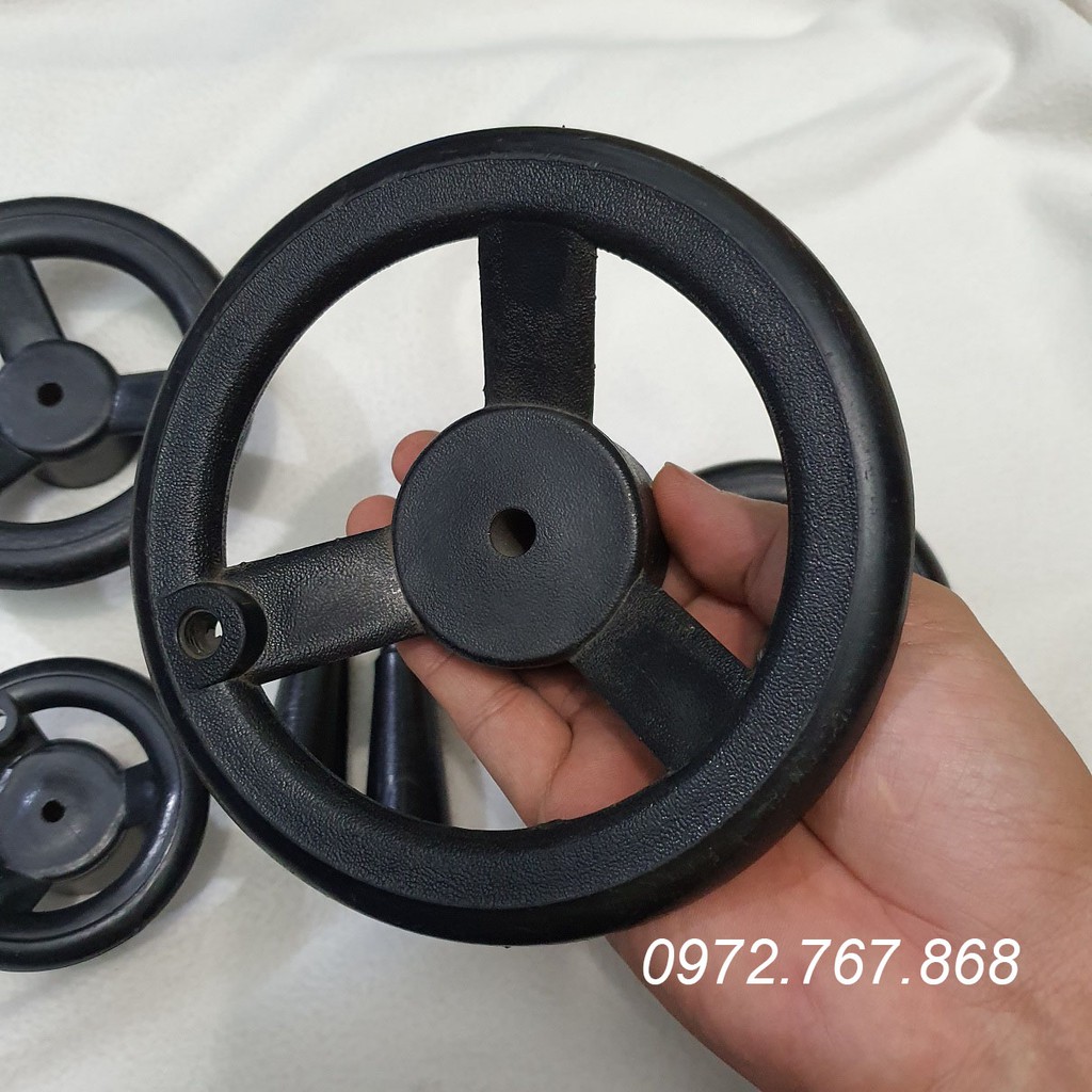 Vô lăng, tay quay nhựa lõi thép