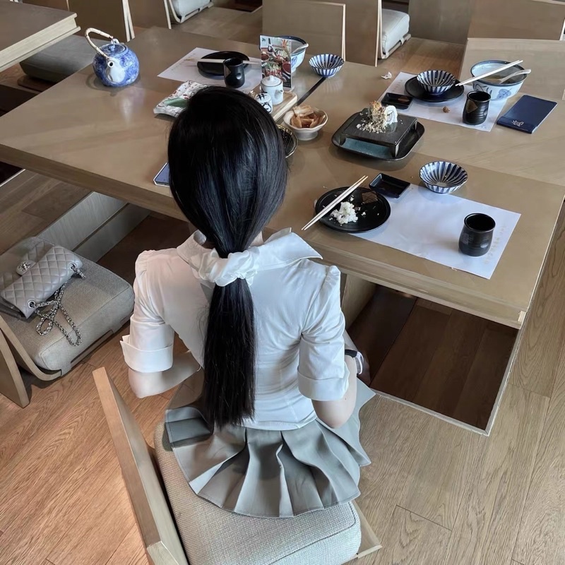 SET ÁO SƠ MI TRẮNG ÔM BODY MIX CHÂN VÁY TENNIS PHONG CÁCH SANG CHẢNH CHIC GIRL