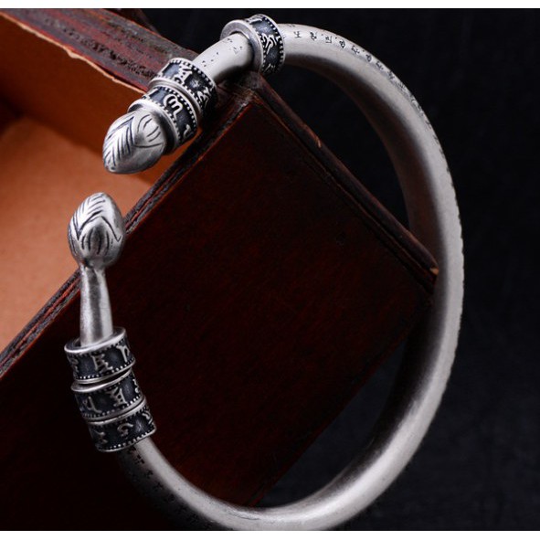 Vòng Tay Khắc Bát Nhã Tâm Kinh - Charm Om Mani Padme Hum - VT329