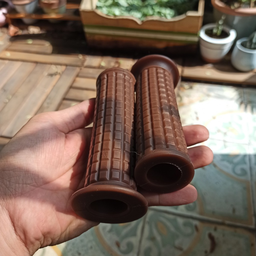 Bao tay xe classic màu socola phi 22mm