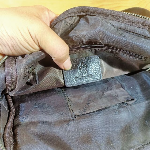 Túi đeo chéo nam da thật secondhand  190621