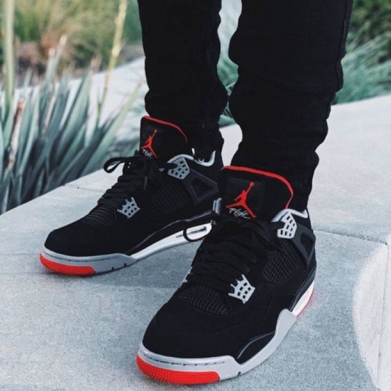 'Giày Cổ Thấp' Nike Air Jordan 4 Retro Bred