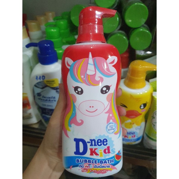 sữa tắm dnee kid cho bé