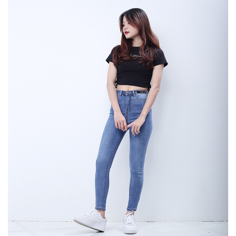 Quần jeans dài nữ co giãn SAIGONJEAN cạp thường phối dây nịt đen màu xanh nhạt QD031