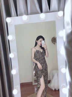 Váy maxi da beo xẻ tà hở lưng