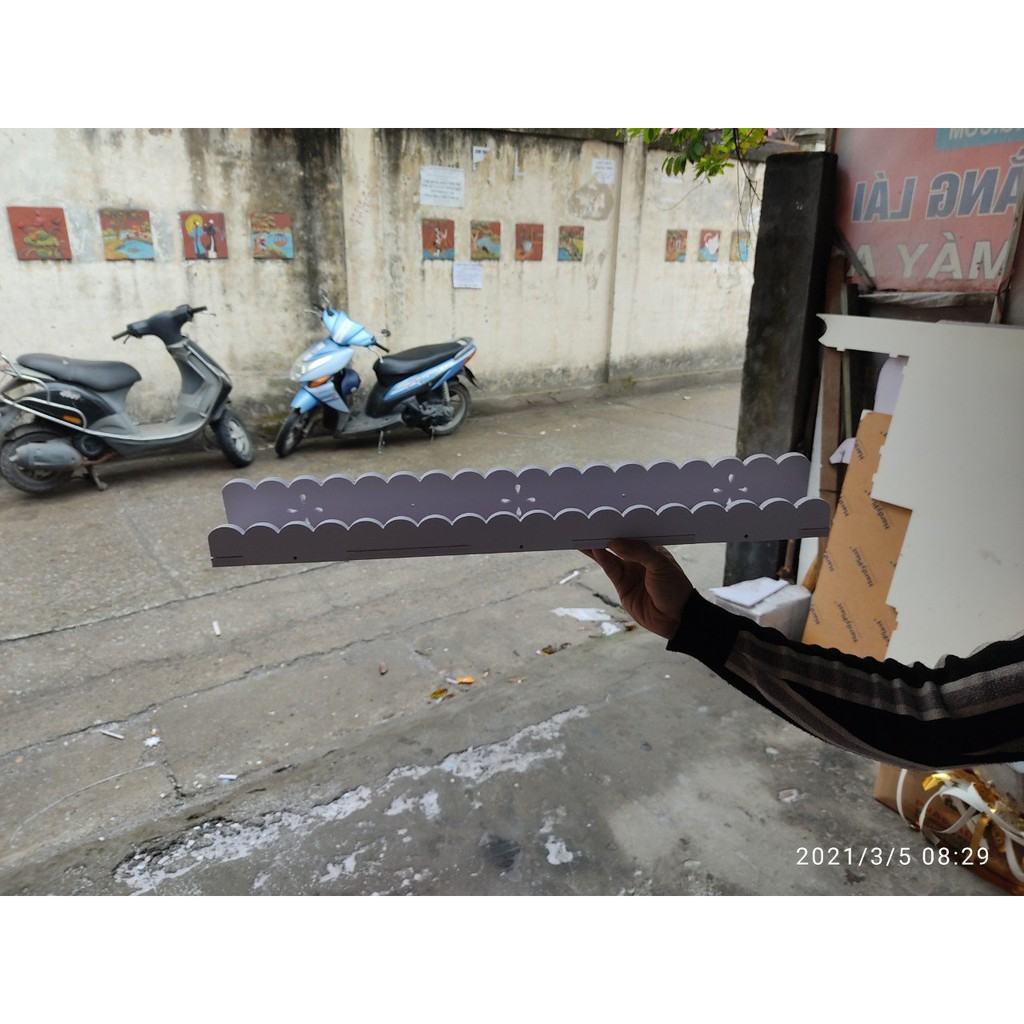 Thanh để nước sơn nail treo tường