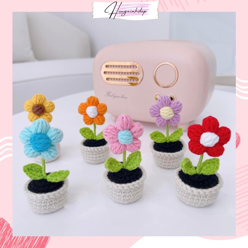 Chậu hoa mini 5 cánh bằng len trang trí bàn học, decor phòng ngủ