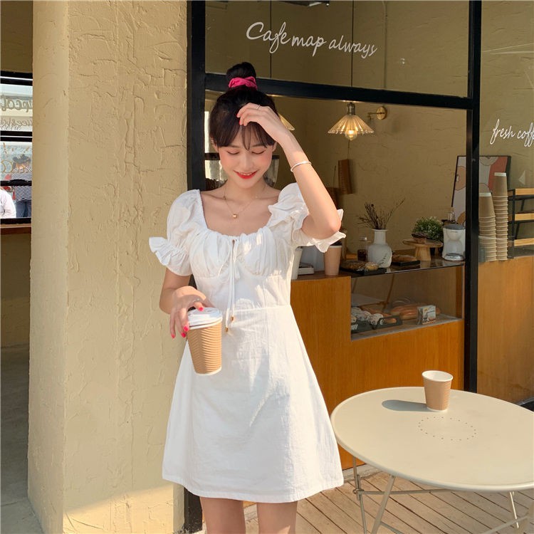 Váy, đầm trắng mới cho mùa hè 2021, váy tay phồng cổ vuông, váy ngắn nhỏ | BigBuy360 - bigbuy360.vn