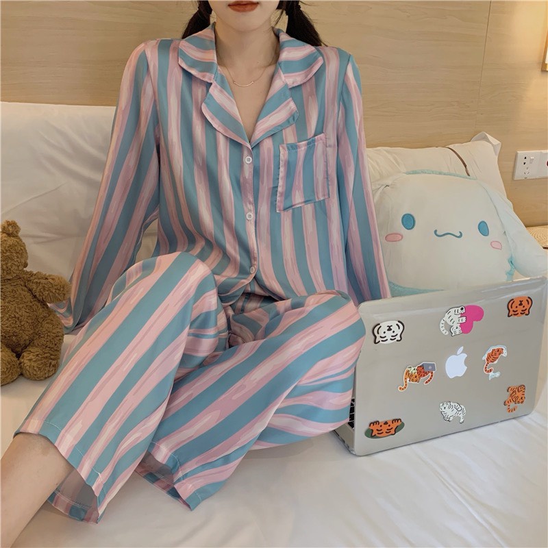 BỘ ĐỒ NGỦ MẶC NHÀ LỤA SATIN HOẠ TIẾT KẺ SỌC MÀU SẮC HOT 2021 | BigBuy360 - bigbuy360.vn