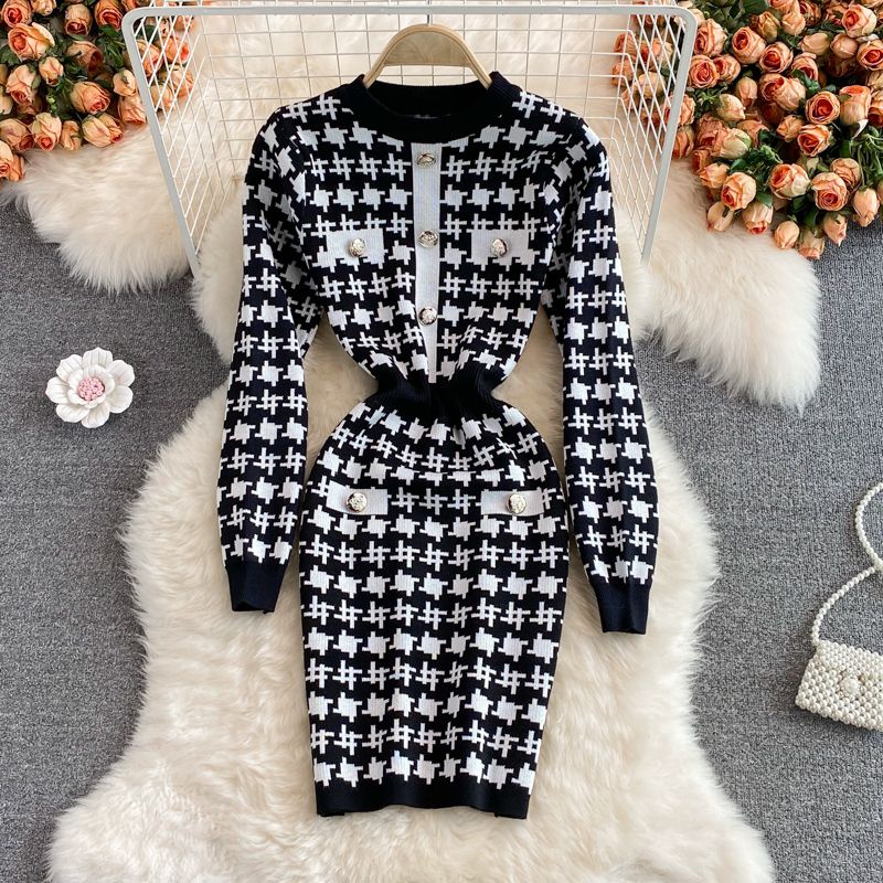 Váy len dệt kim cổ tròn, đầm len ôm body