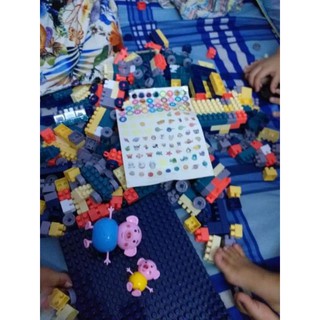Lego xếp hình 520 chi tiết.