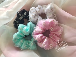 Cột tóc vải scrunchies 2 lớp in hoa mai