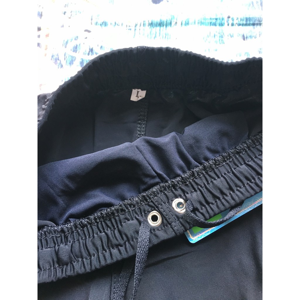 Quần bơi nam cỡ dài 881 đen phối đỏ | BigBuy360 - bigbuy360.vn