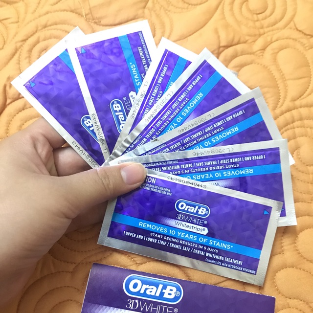 Combo 5 gói miếng dán trắng răng oral B 3D whitestrips ( xách tay Úc )