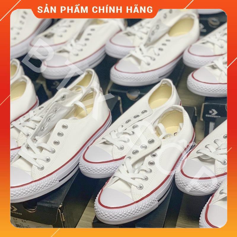 Giày Converse classic trắng huyền thoại.
