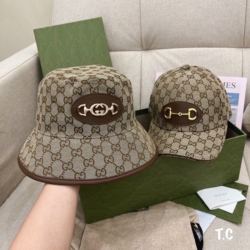 Cặp mũ bucker và lưỡi trai gucci khuy ngang