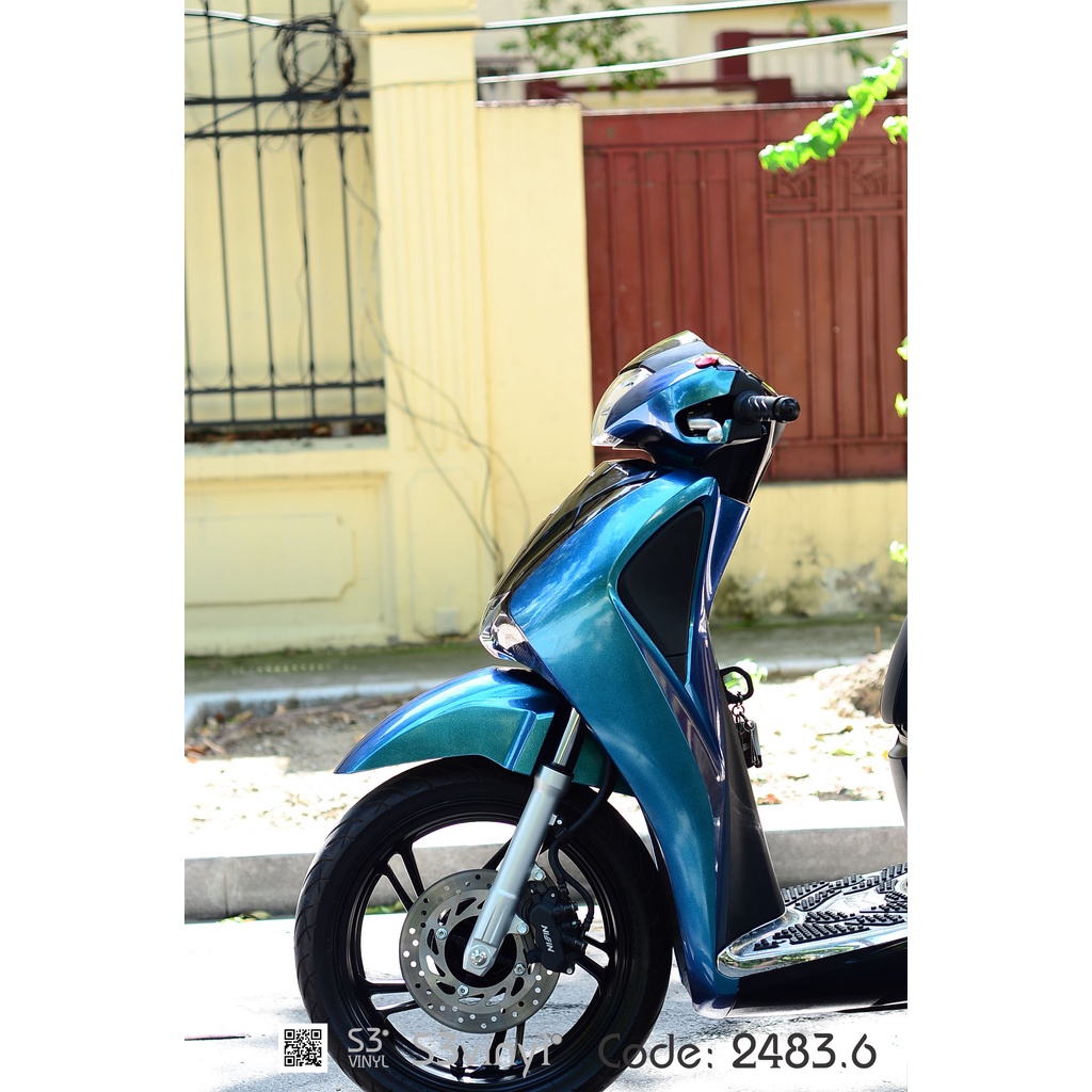 Decal-xe-máy-xanh-cổ-vịt