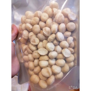 1kg oc chó + 1 Hạnh nhân sấy cho khách
