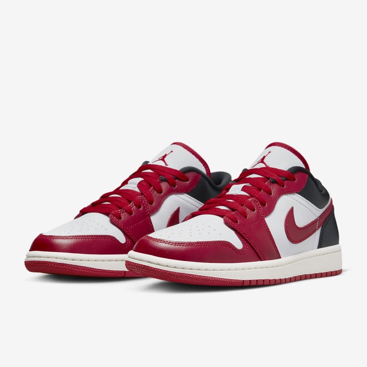 Giày sneaker Nike Air Jordan 1 Low Black Toe chính hãng