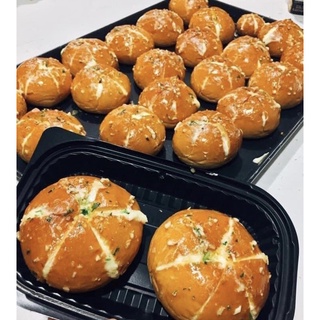 Bánh mì phô mai bơ tỏi size lớn