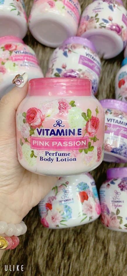 Kem dưỡng da hương nước hoa VitaminE thái lan