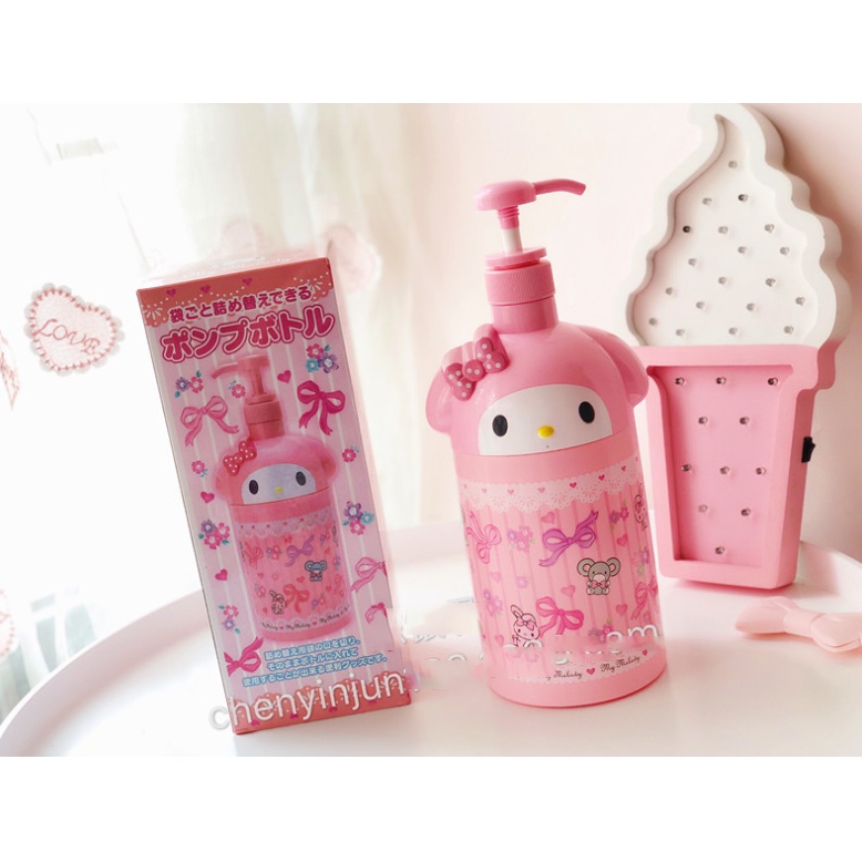 Chai đựng nước rửa tay dung tích 1000ML hình Hello Kitty