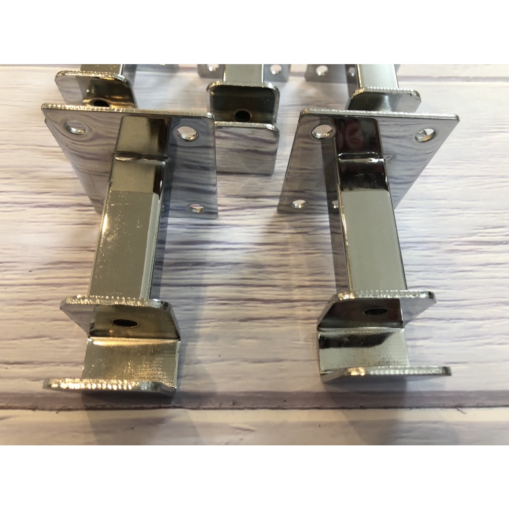 cốc đỡ thanh inox làm kệ gắn tường