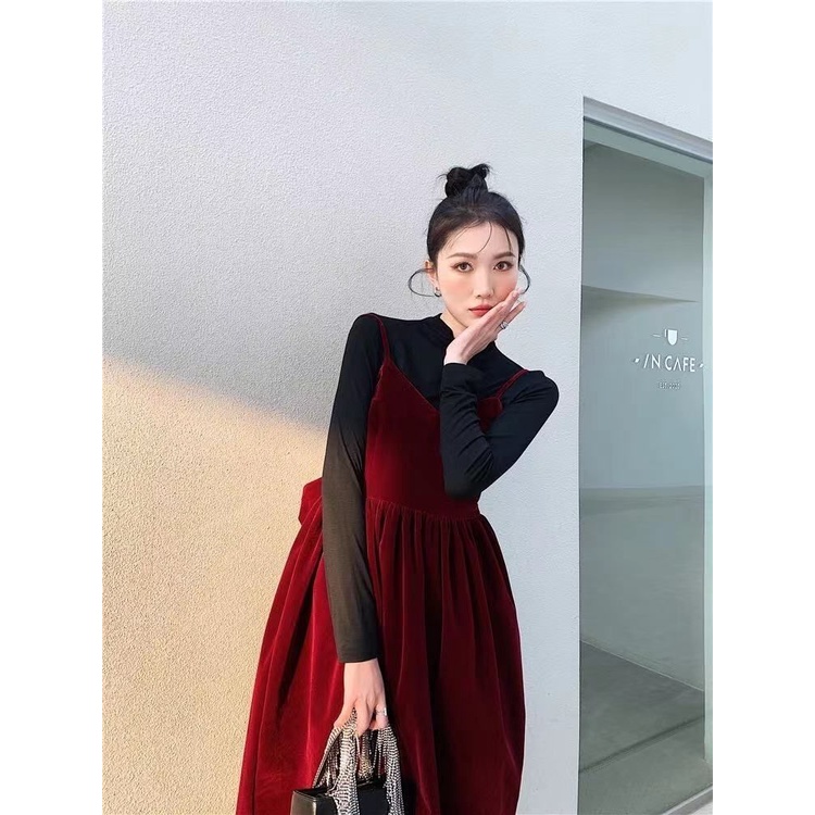 Đầm nhung đen dáng chữ A hở lưng phối nơ phong cách Retro thời trang mùa thu