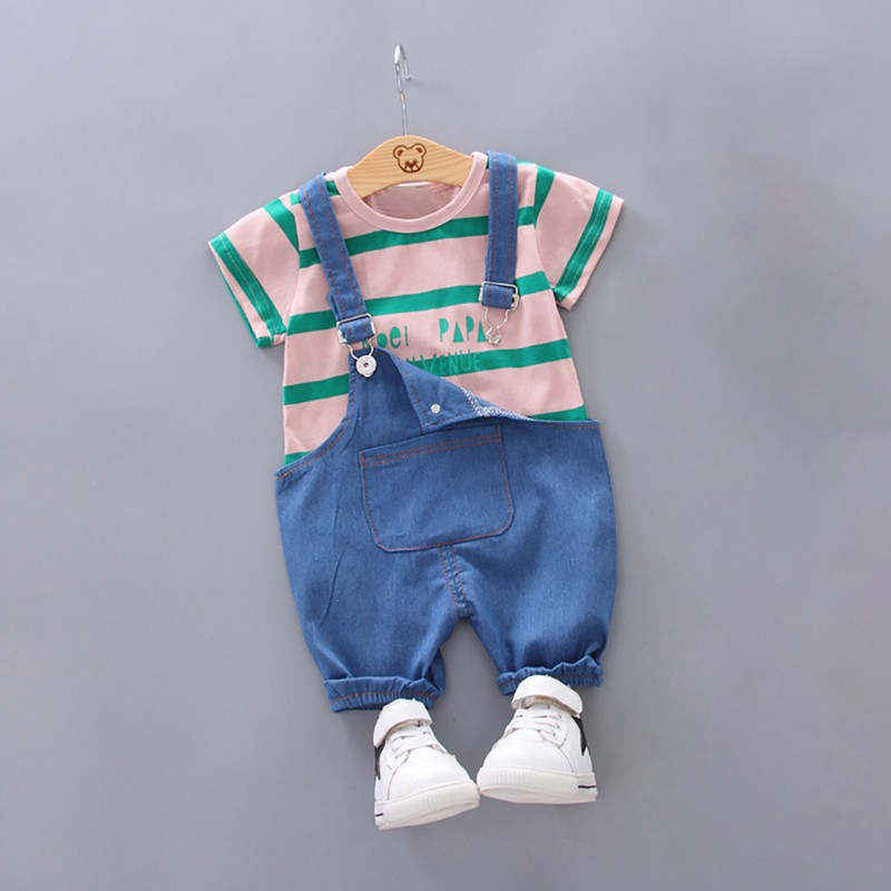 Set quần yếm + áo thun ngắn tay họa tiết sọc ngang thời trang cho bé trai