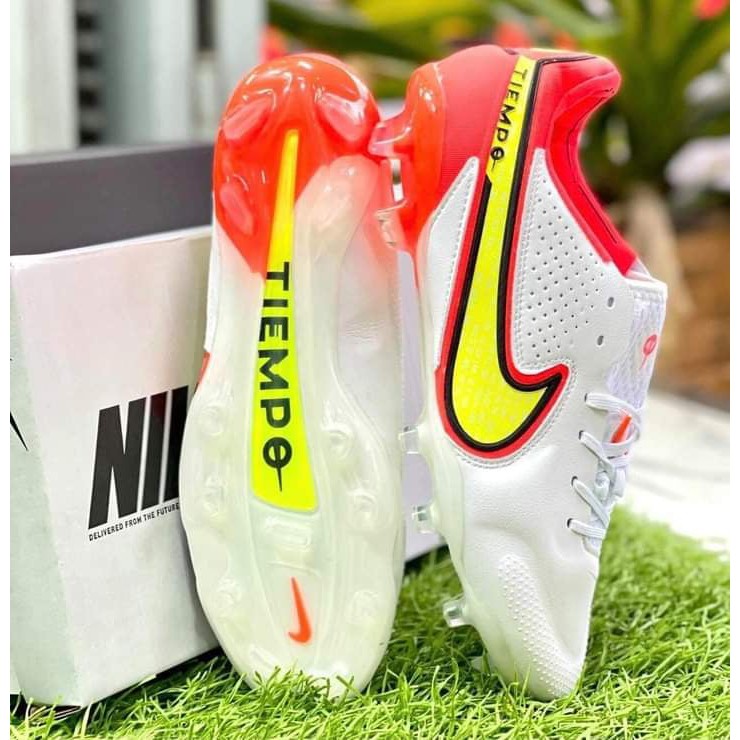 Giày đá bóng sân cỏ tự nhiên Tiempo 9 Pro Trắng FG