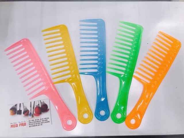 Lược to chải tóc xoăn