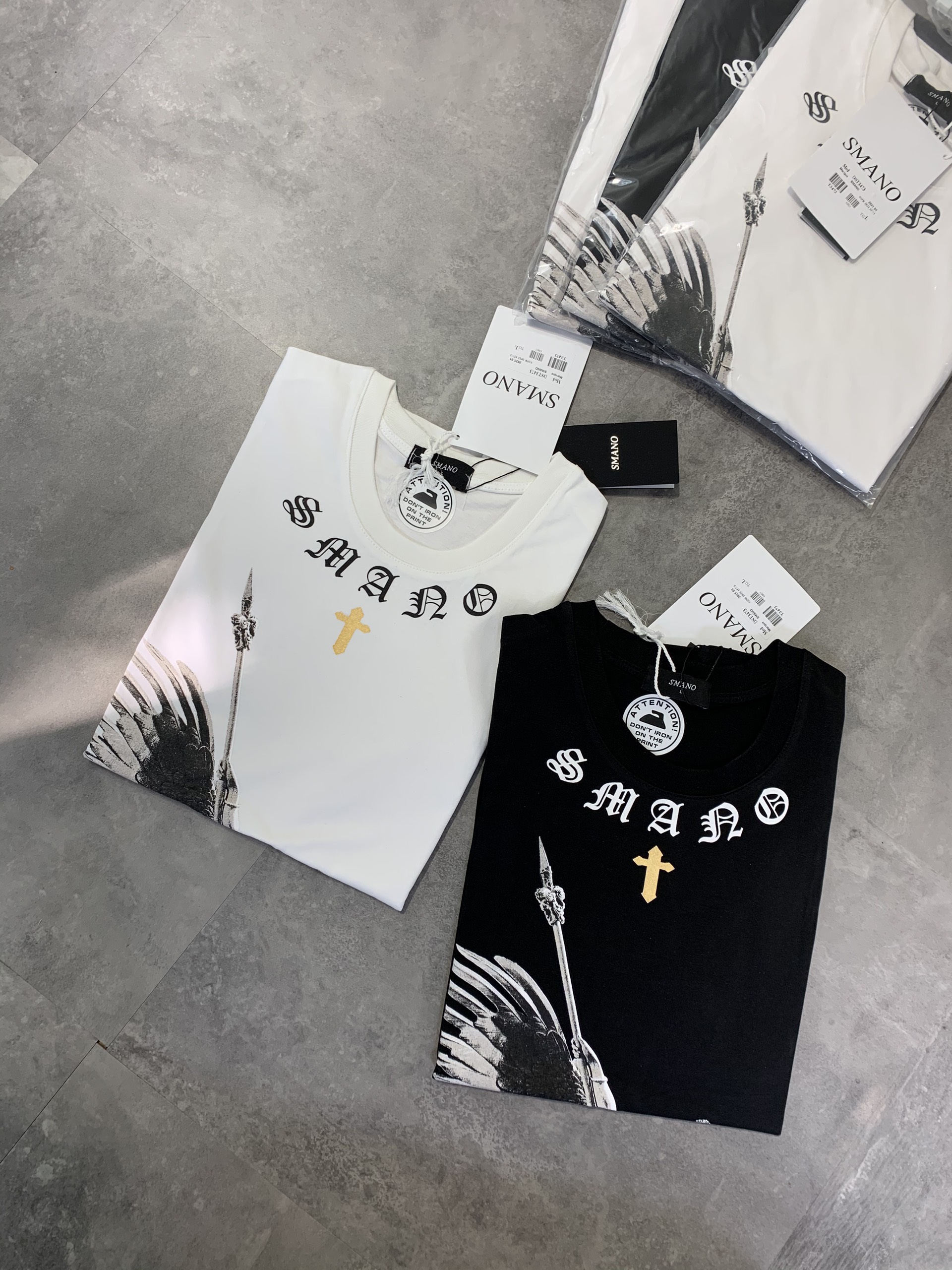 Áo Phông Nam Cổ Tròn - Áo Nam Hè - Thời Trang Hè Cao Cấp - Chất Liệu Mềm Mịn Thoáng Mát - AC96 | BigBuy360 - bigbuy360.vn