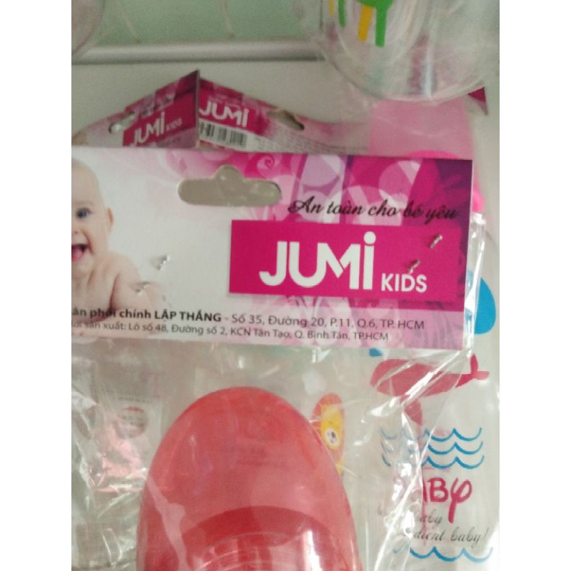 Bình sữa JUMI 250ml. 140ml