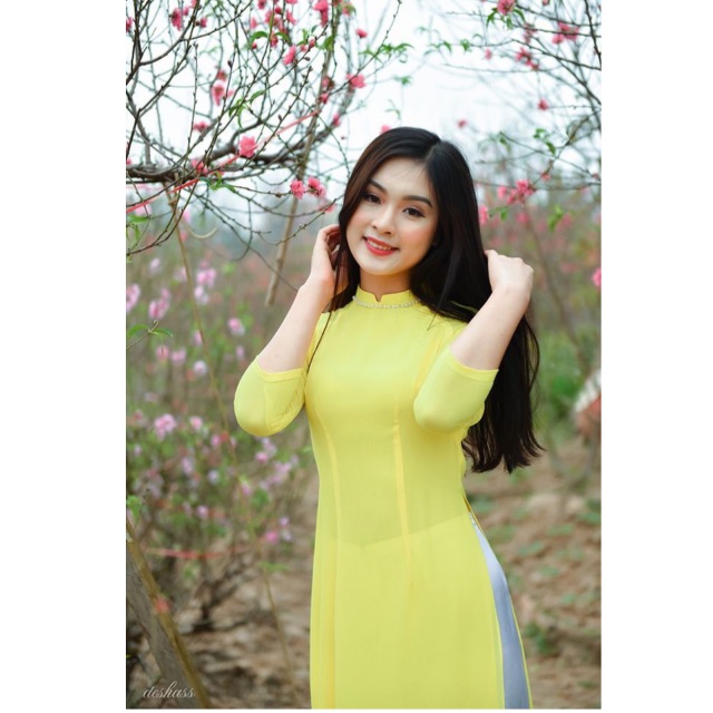 Áo dài 2 tà, 4 tà màu vàng