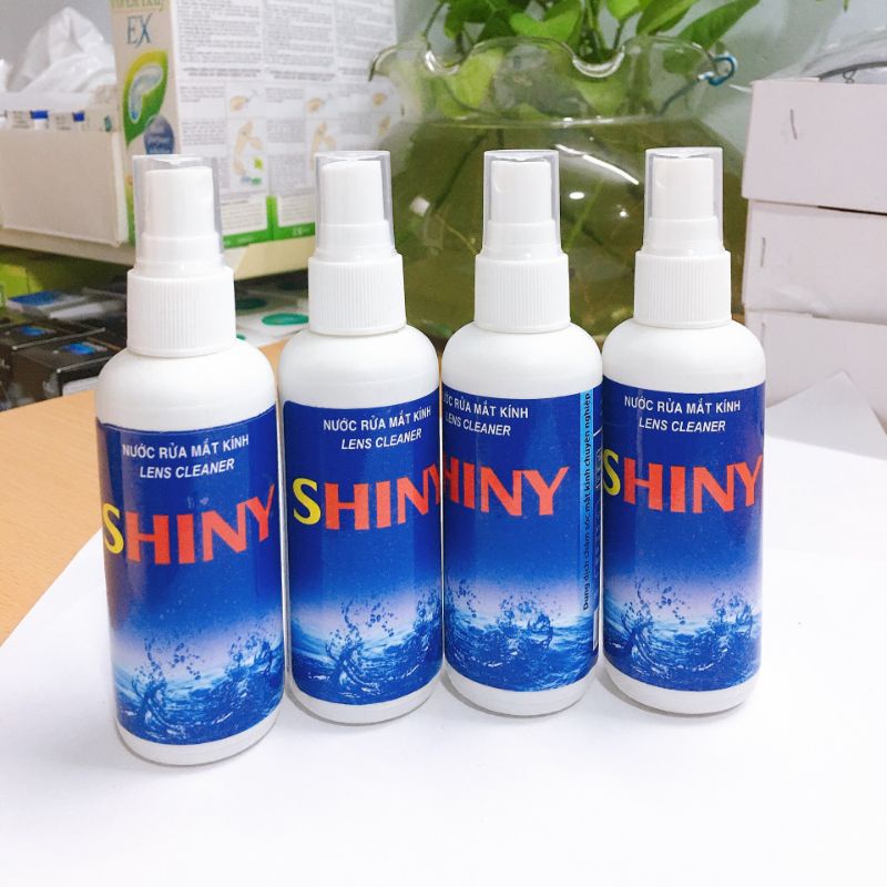 Nước rửa kính mắt Shiny - nước rửa kính dạng xịt tiện dụng
