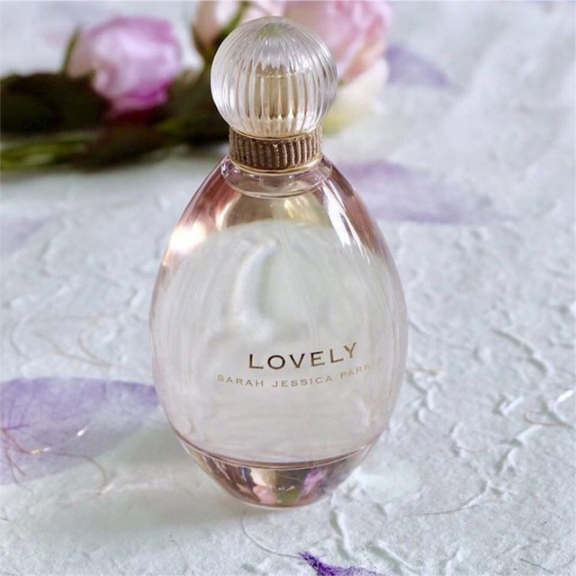 Nước hoa Lovely by Sarah Jessica Parker EDP Spray / Chuẩn authentic