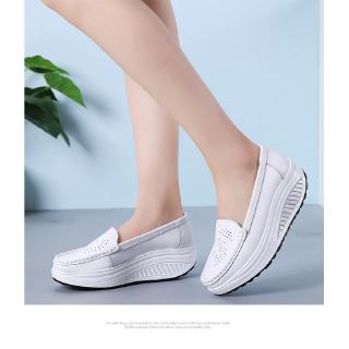 Giày Lười Nữ Đế Độn Cá Tính Da PU