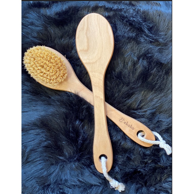Bàn chải tắm khô Vegan lông bằng sợi xương rồng, keo và sơn phủ 100% tự nhiên - Ekoko Cactus Bristle Dry bath Brush