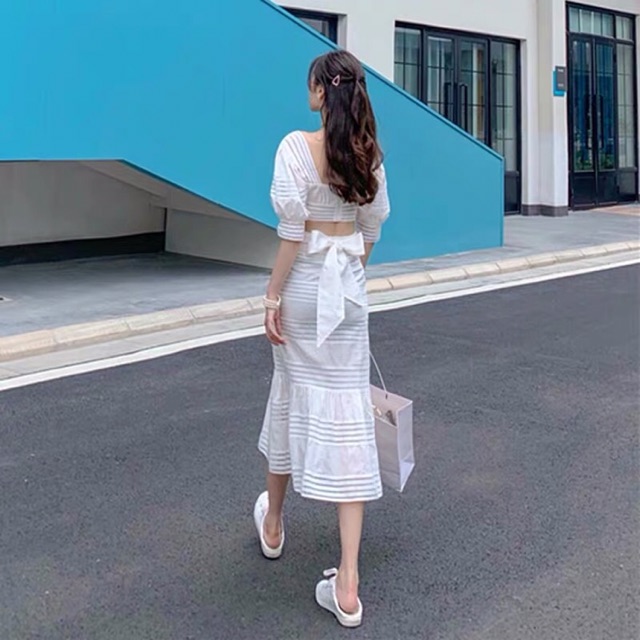 Set Trắng Áo Cổ Vuông Dáng Lửng + Chân Váy Đuôi Cá Dáng Dài Dạo Phố Xinh Xắn S00023 | BigBuy360 - bigbuy360.vn