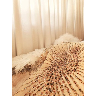 Đầm body cổ cao